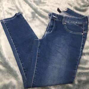 👖💜AMETHYST body con jeans💜👖